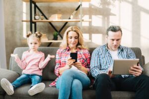 How Excessive Tech Use Affects Communication